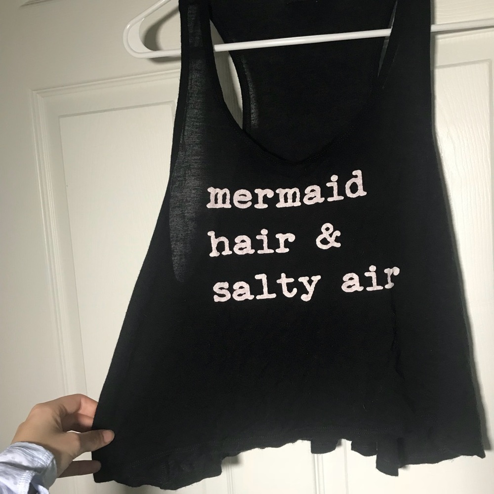 Black graphic crop top